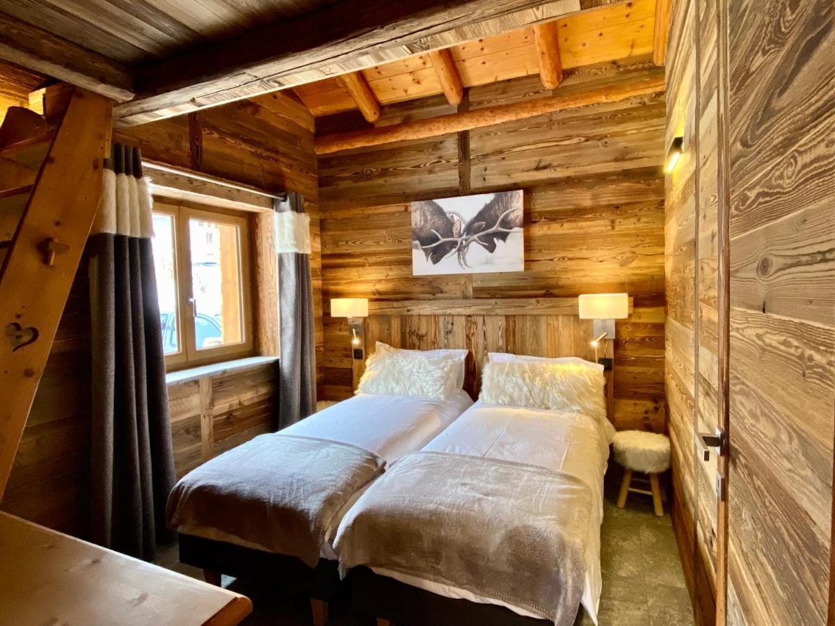 Chalet Les Cocales Residence Sejour Et Nuitees B&B - Appartement Pin Cembro Bessans Exterior foto